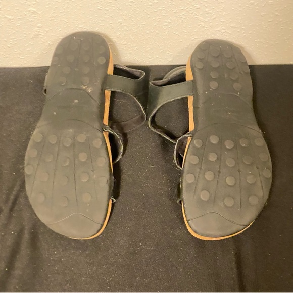 Minnetonka Women's Meryl Sandal 6 - Picture 6 of 6